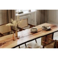 Mobilier en Bois de Genévrier