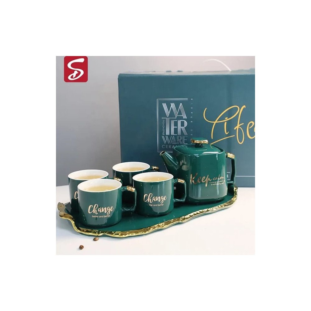 Ensemble de 4 tasses et théière avec assiette en porcelaine Ensemble de 4 tasses et théière avec assiette en porcelaine