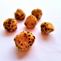 Truffes de Dattes au Sésame